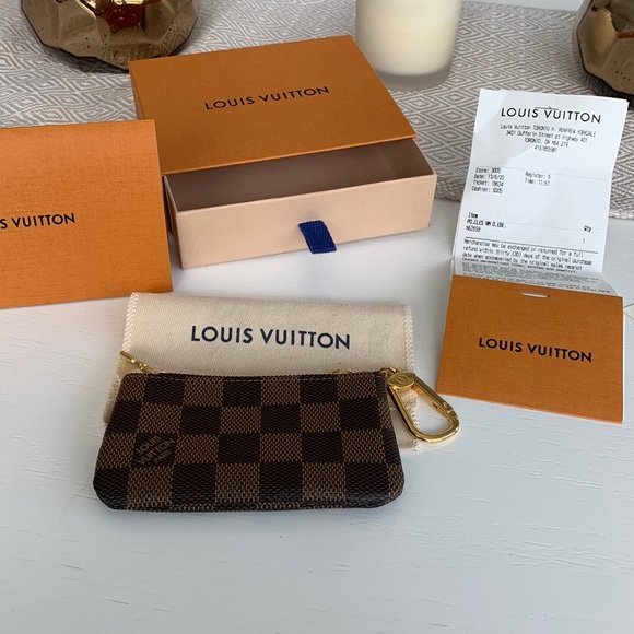 Authentic Louis Vuitton key pouch - Picture 1 of 7
